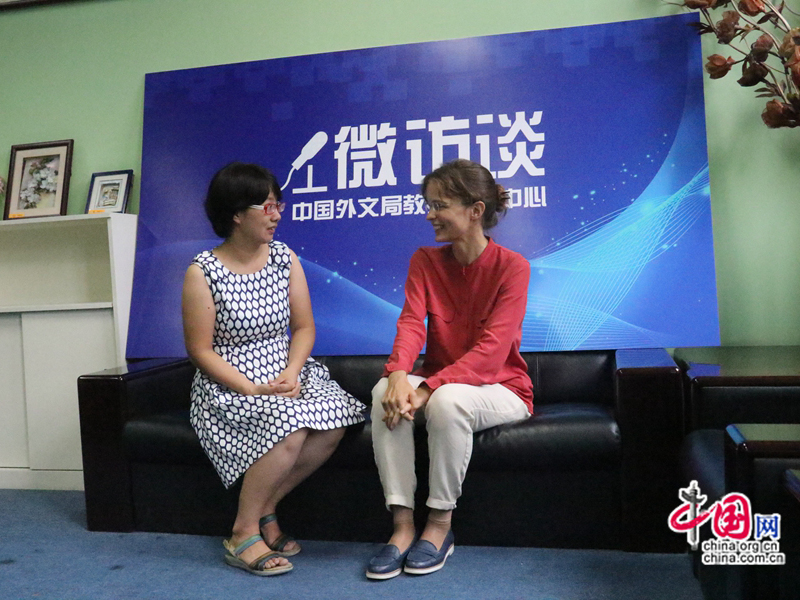 Интервью с преподавателем Высшей школы перевода Е. А. Васиной