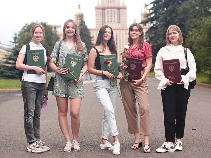 Выпуск 2021 в Высшей школе перевода МГУ